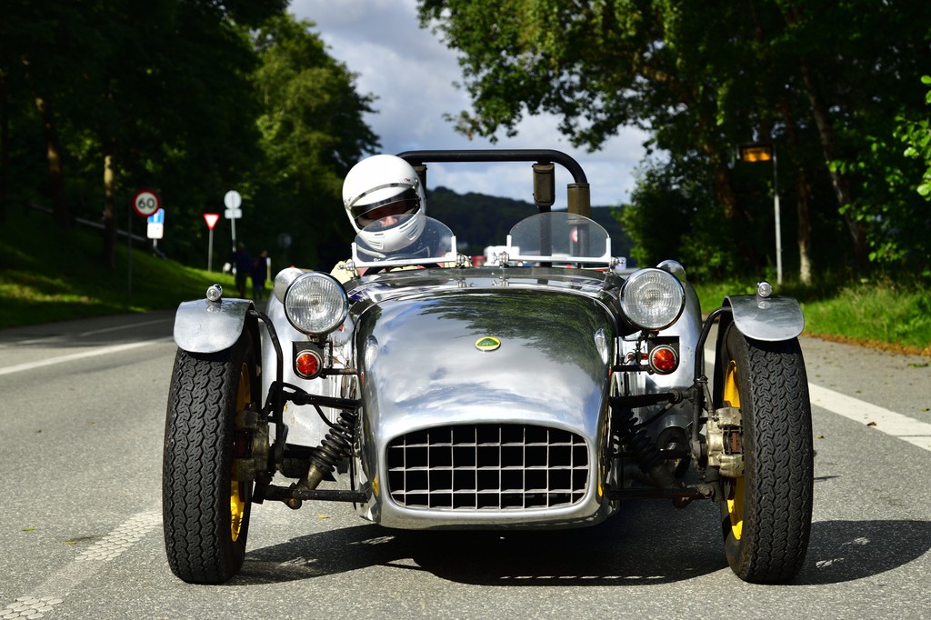 Mads Nygaard fra Vejle møder vanen tro op med sin Lotus Seven S1 fra 1960, en bil, der er noget nær det nærmeste, man kan komme på at opleve følelsen af at køre racerbil på offentlig vej.
(Foto: Michael Eisenberg)